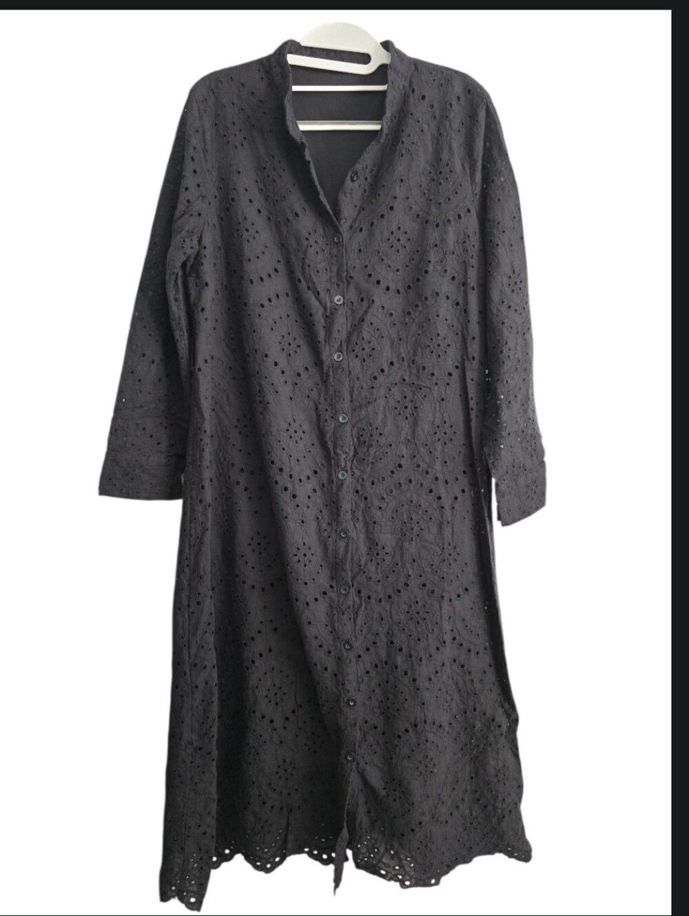 Boohoo Black Eyelet Button Down Belted Dress/Duster Size Medium in EUC
